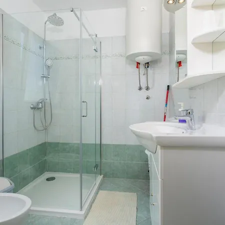 In Krk With Wifi Apartment