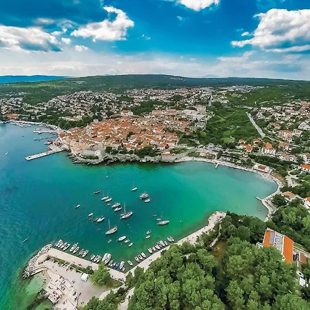 Lovely In Krk With Kitchen Διαμέρισμα Brzac