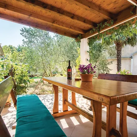 Lovely In Krk With Kitchen * Brzac